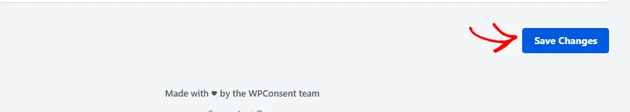 Ein Pfeil, der auf die Schaltfläche „Änderungen speichern“ am unteren Rand der Einstellungsseite von WPConsent zeigt